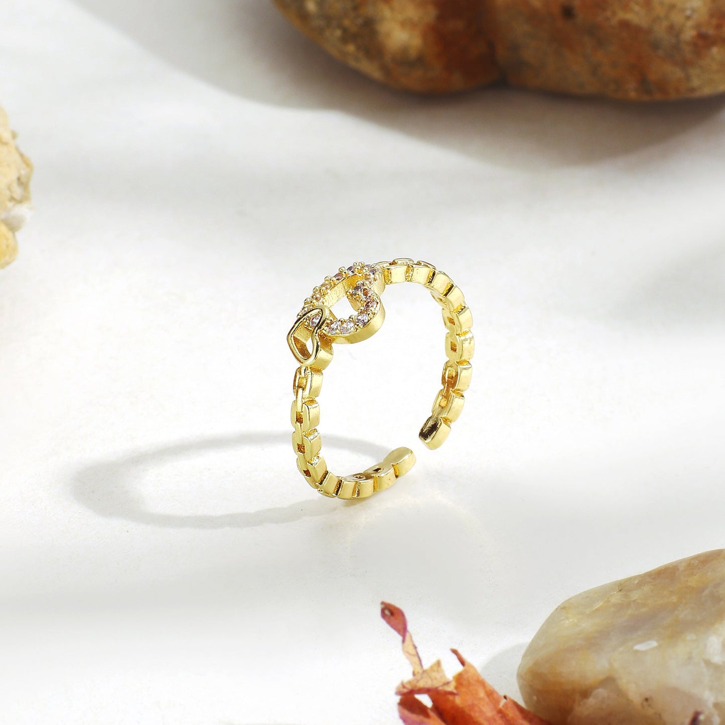 Heart-shaped Openwork Air Ring with Diamonds