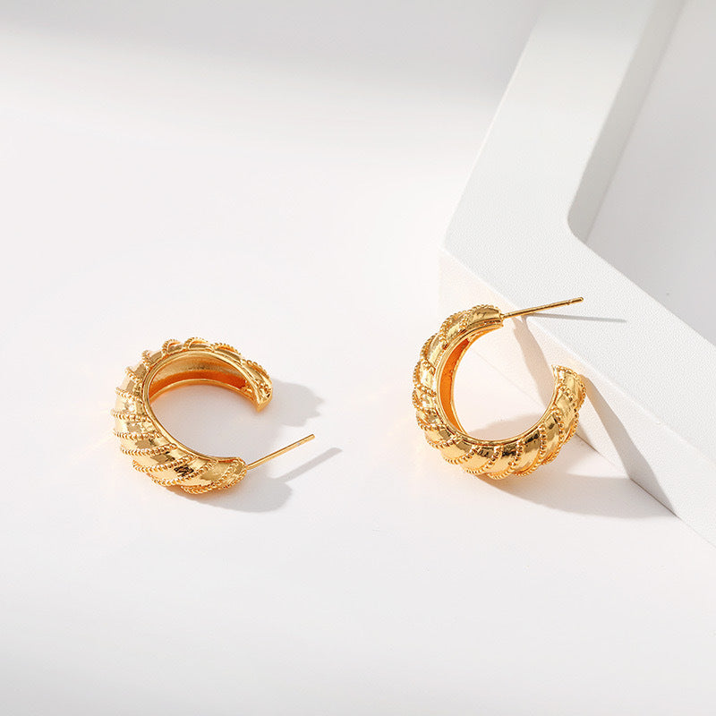 Geometric C-shaped Design Earrings
