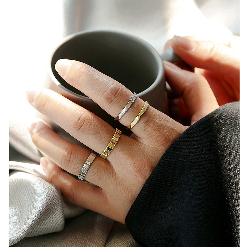 Geometric thin ring