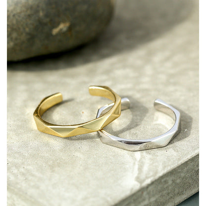 Geometric thin ring