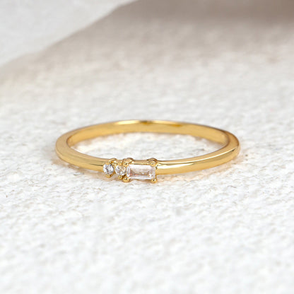 Diamond-encrusted 18k Gold with A Tail Ring