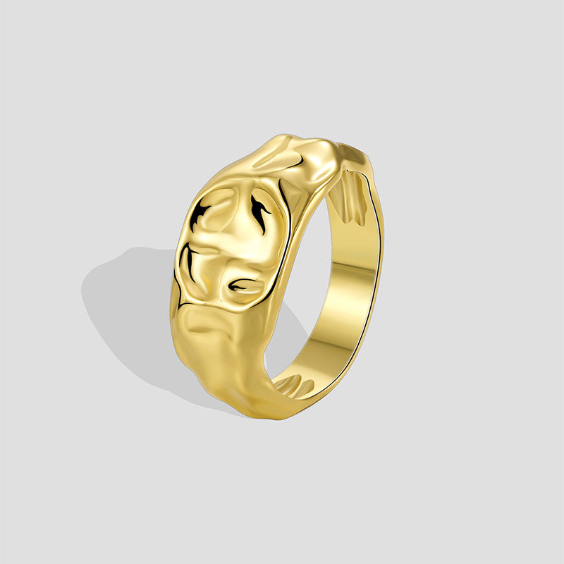Geometrically irregular concave ring